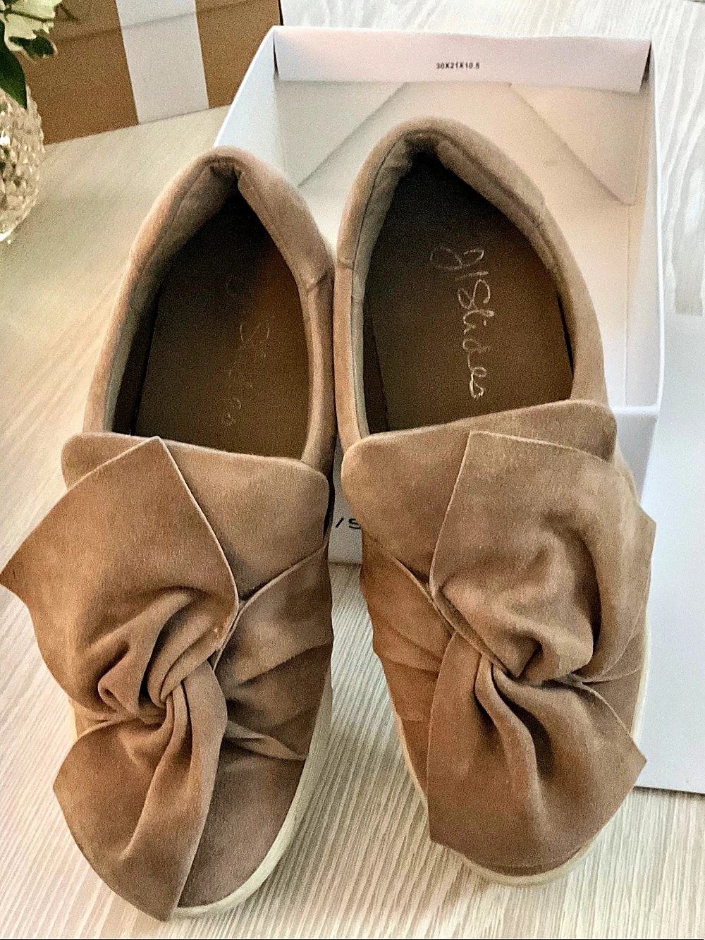 J/SLIDES Annabelle Suede Bow Sneakers in Brown US 7 NWT